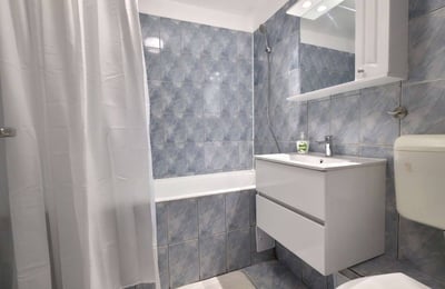 Аренда комфортной двухкомнатной квартиры, 51 м², Бухарест, сектор 4, Румыния