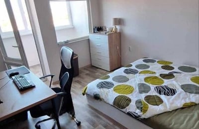 Alquiler de un apartamento amplio y luminoso, 113 m², Burgas, Bulgaria
