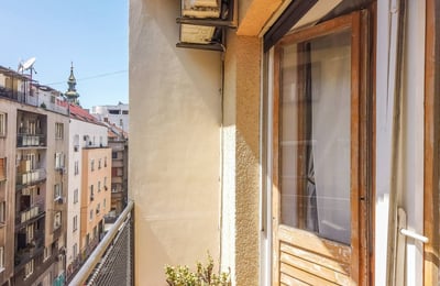 Аренда двухкомнатной квартиры в самом центре Старого города, 35 м², Белград, Сербия