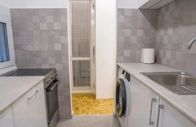 Rent of a comfortable three-room apartment, 70 m², Belgrade, New Belgrade, Serbia