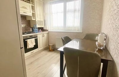 Location d’un appartement meublé de deux pièces, 54 m², Chișinău, Botanica, Moldavie