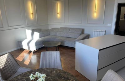 Miete einer komfortablen Dreizimmerwohnung, 87 m², Belgrad, Senjak, Serbien