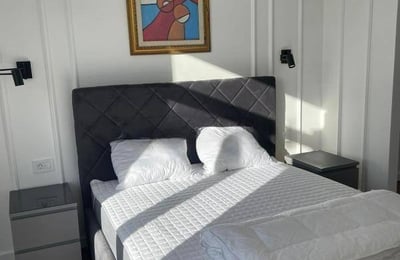 Miete einer komfortablen Dreizimmerwohnung, 87 m², Belgrad, Senjak, Serbien