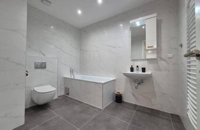 Rent of a spacious three-room apartment in a new building, 90 m², Belgrade, Voždovac, Serbia