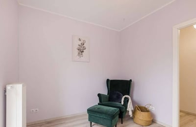 Rent of a spacious four-room apartment with a garage, 86 m², Warsaw, Mokotów, Poland