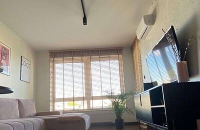 Miete einer stilvollen Zweizimmerwohnung in der Nähe der Universität, 38 m², Warschau, Praga-Południe, Polen