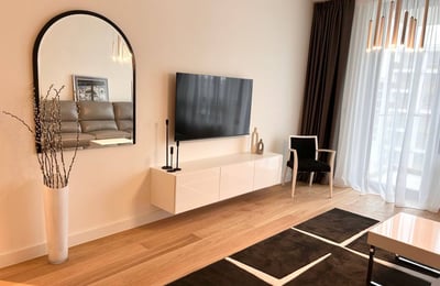 Alquiler de un apartamento completamente nuevo de dos habitaciones, 53 m², Belgrado, Belgrade Waterfront, Serbia