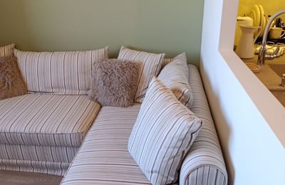 Alquiler de un estudio luminoso y acogedor, Varna, distrito Briz, Bulgaria