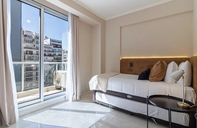 Rent of a modern and spacious three-room apartment with a balcony, 82 m², Buenos Aires, Recoleta, Argentina