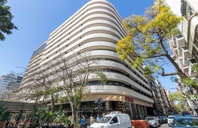 Rent of a modern and spacious three-room apartment with a balcony, 82 m², Buenos Aires, Recoleta, Argentina