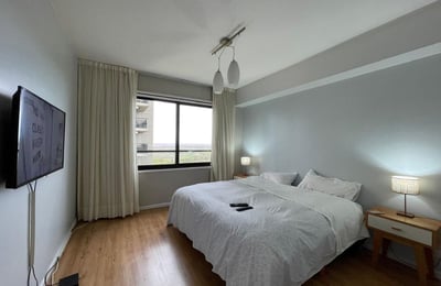 Alquiler de un apartamento luminoso de tres habitaciones con vista panorámica, Buenos Aires, Puerto Madero, Argentina