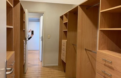 Alquiler de un apartamento luminoso de tres habitaciones con vista panorámica, Buenos Aires, Puerto Madero, Argentina