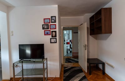 Rent of a two-room apartment in the historic city center, 42 m², Belgrade, Serbia