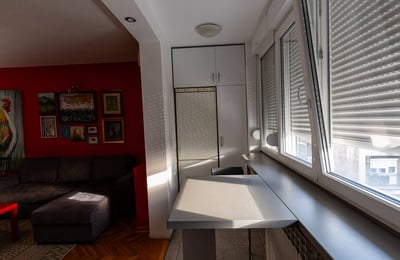 Rent of a two-room apartment in the historic city center, 42 m², Belgrade, Serbia