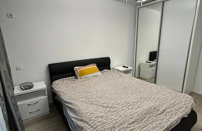 Rent of a furnished two-room apartment, 50 m², in a new building, Bucharest, Sector 3, Romania