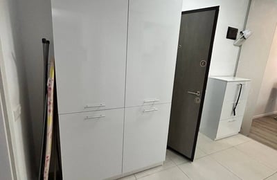 Rent of a furnished two-room apartment, 50 m², in a new building, Bucharest, Sector 3, Romania