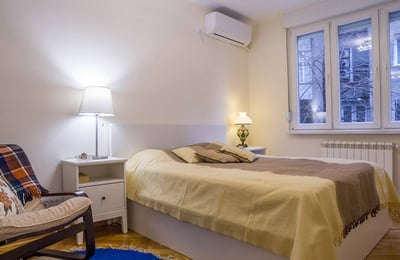 Alquiler de un apartamento luminoso y acogedor de tres ambientes de 75 m² en el centro de la ciudad, Belgrado, Serbia