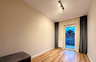 Miete einer modernen Dreizimmerwohnung mit 50 m² im Stadtteil Nadodrze, Breslau, Polen