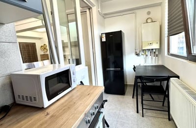 Miete einer hellen Zweizimmerwohnung, Sektor 6, Chiajna, Bukarest, Rumänien