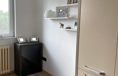 Rent of a three-room apartment, 72 m², near the park and the riverfront, New Belgrade, Belgrade, Serbia