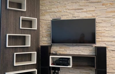 Rent of a three-room apartment, 72 m², near the park and the riverfront, New Belgrade, Belgrade, Serbia