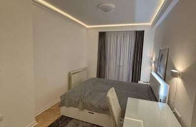 Location d’un appartement moderne de deux pièces de 52 m² en centre-ville, Belgrade, Serbie