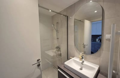 Rent of a studio apartment, 32 m², in the premium residential complex BW Aqua, Belgrade, Serbia