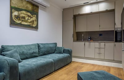 Rent of a comfortable two-room apartment, 40 m², Vračar district, Belgrade, Serbia