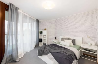 Rent of a spacious three-room apartment, 70 m², Krowodrza district, Kraków, Poland