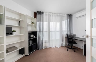 Rent of a spacious three-room apartment, 70 m², Krowodrza district, Kraków, Poland