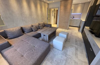 Аренда уютной двухкомнатной квартиры в районе Славейков, Бургас, Болгария