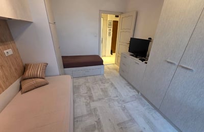 Аренда уютной двухкомнатной квартиры в районе Славейков, Бургас, Болгария