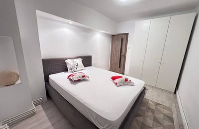 Rent of a comfortable two-room apartment, 65 m², Casa de Cultura, Constanța, Romania