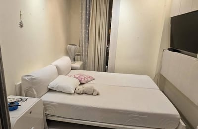 Rent of a spacious three-room apartment, 72 m², in the center of Vračar, Belgrade, Serbia