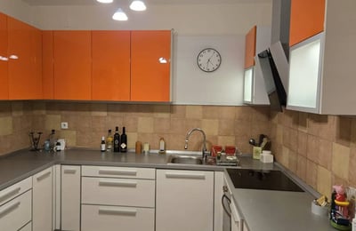 Rent of a spacious three-room apartment, 72 m², in the center of Vračar, Belgrade, Serbia
