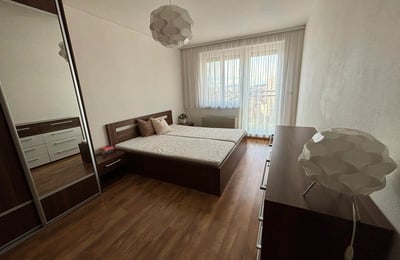 Rent of a spacious 3-room apartment, 81 m², in Nové Mesto, Bratislava, Slovakia