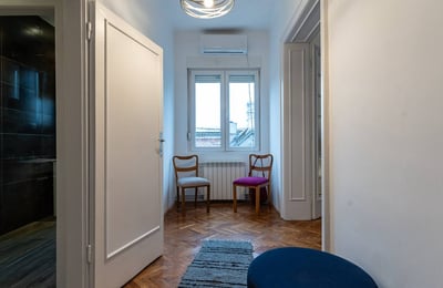 Аренда двухкомнатной квартиры 53 м² с новым ремонтом напротив парка Ташмайдан, Белград, Сербия