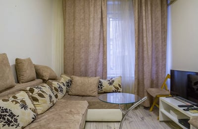 Аренда комфортной трехкомнатной квартиры 49 м² в центре Белграда, Сербия