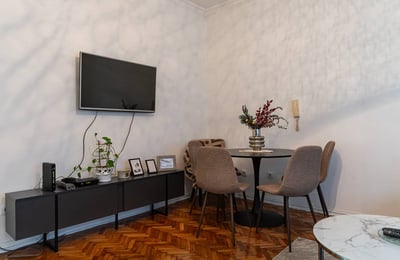 Rent of a furnished 2-room apartment, 50 m², in the center of Belgrade, Serbia