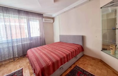 Rent of a cozy 3-room apartment, 75 m², near the waterfront in Zemun, Belgrade, Serbia