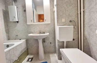 Rent of a cozy 3-room apartment, 75 m², near the waterfront in Zemun, Belgrade, Serbia