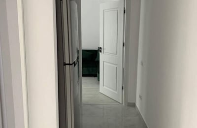 Rent of a comfortable renovated 3-room apartment, 70 m², Tomis Nord, Constanța, Romania