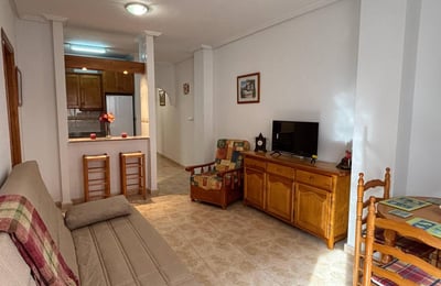 Location d’un appartement confortable de 2 chambres avec piscine à Torrevieja, Espagne