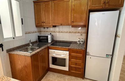 Location d’un appartement confortable de 2 chambres avec piscine à Torrevieja, Espagne