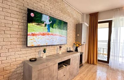 Miete einer komfortablen 2-Zimmer-Wohnung mit 70 m² in Meeresnähe in Mamaia, Constanța, Rumänien