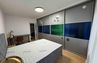 Rent of a bright 3-room apartment, 65 m², newly renovated, Vračar, Belgrade, Serbia