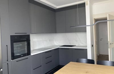 Rent of a bright 3-room apartment, 65 m², newly renovated, Vračar, Belgrade, Serbia