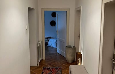 Аренда уютной меблированной трехкомнатной квартиры 77 м² во Врачаре, Белград, Сербия