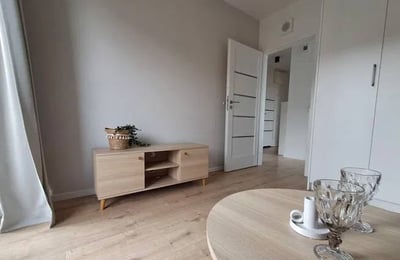 Rent of a bright 3-room apartment, 54 m², in a new building in Stare Podgórze, Kraków, Poland
