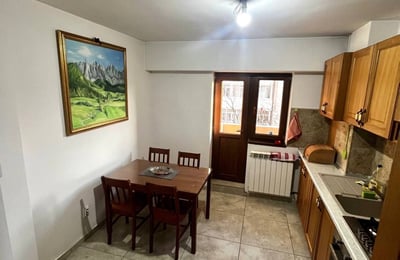 Miete einer gemütlichen 2-Zimmer-Wohnung, 59 m², im Zentrum von Bukarest, Rumänien